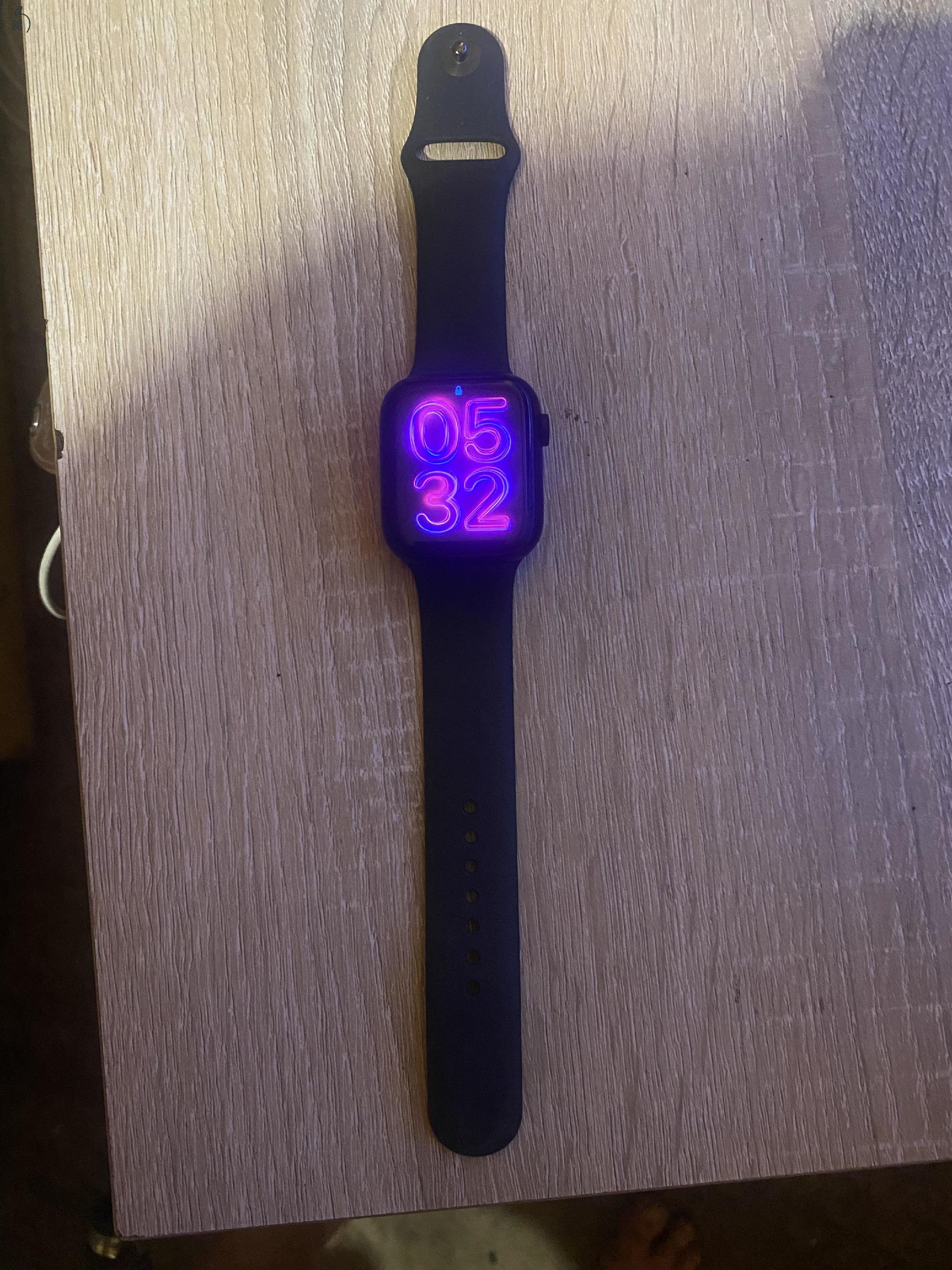 Apple Watch Series 9 45mm GPS+Cellular 100% Akkumulátor