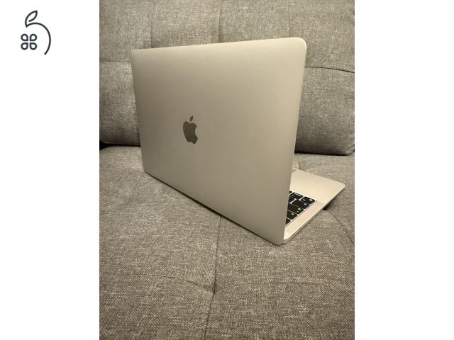 Apple MacBook Air M1 Silver (8GB RAM, 256GB SSD, 100% akku, 2023 gyártás)