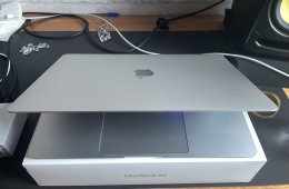 2020 Macbook M1 Air 13