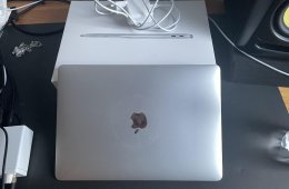 2020 Macbook M1 Air 13