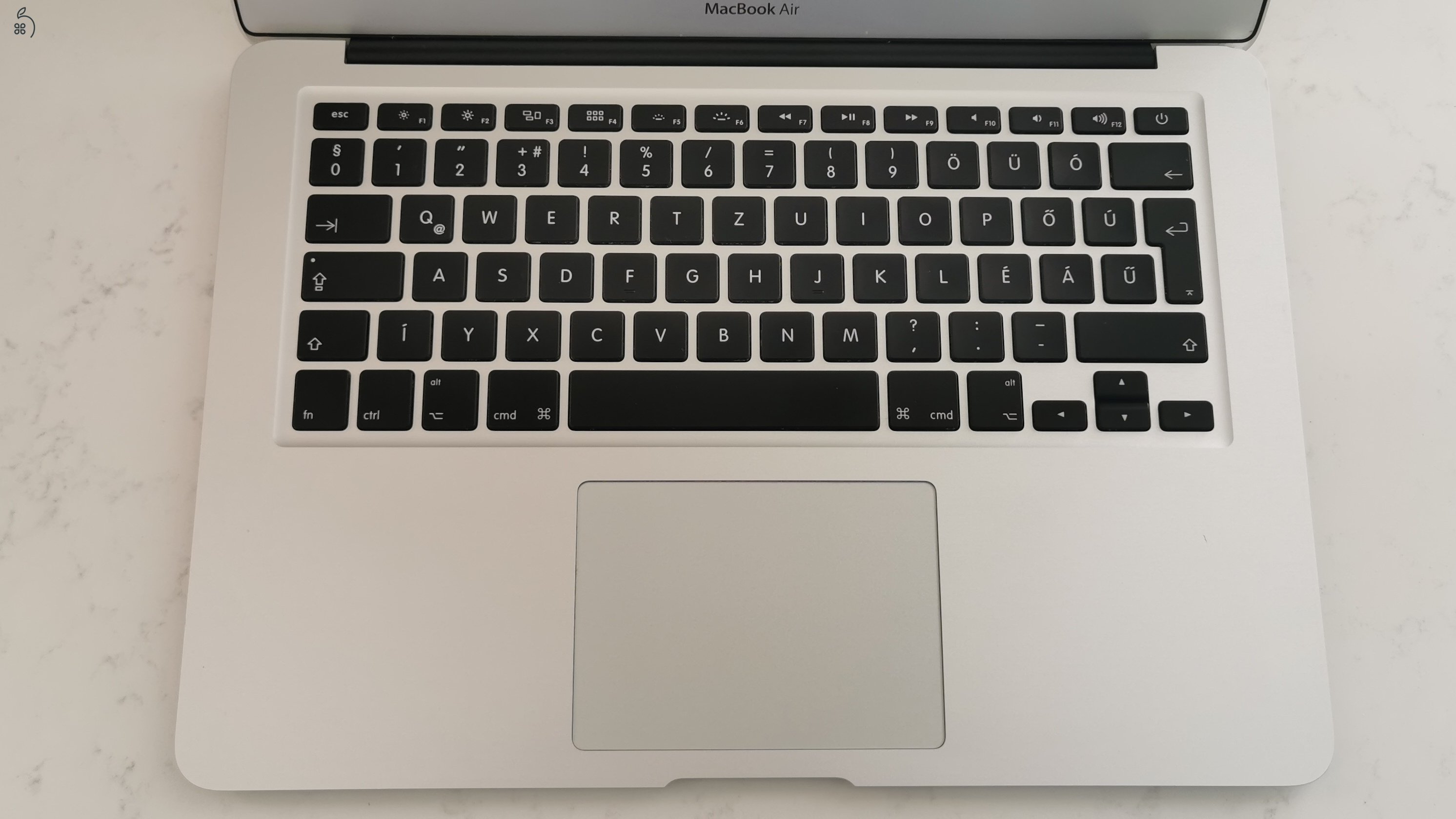 MacBook Air 13 vadonatúj akkumulátorral