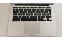 MacBook Air 13 vadonatúj akkumulátorral