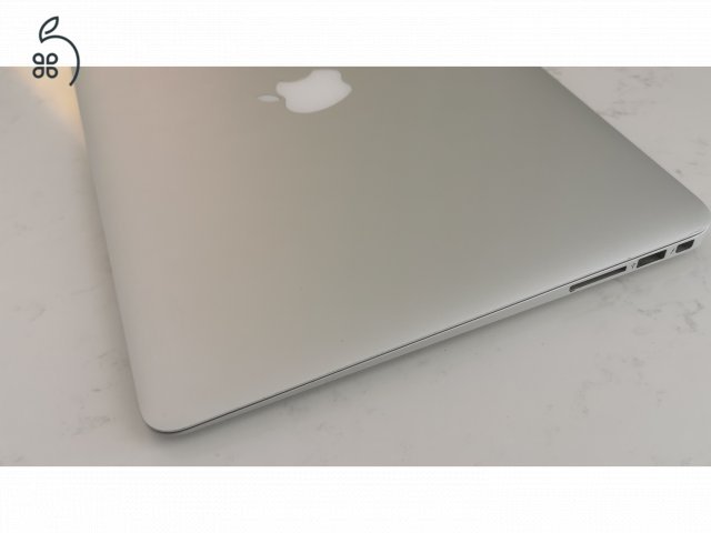 MacBook Air 13 vadonatúj akkumulátorral