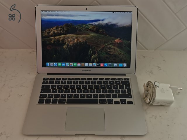 MacBook Air 13 vadonatúj akkumulátorral