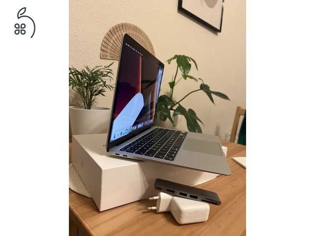 Apple MacBook Air M1 13,3 8GB/256GB SSD + Ajándék Ugreen USB-C HUB