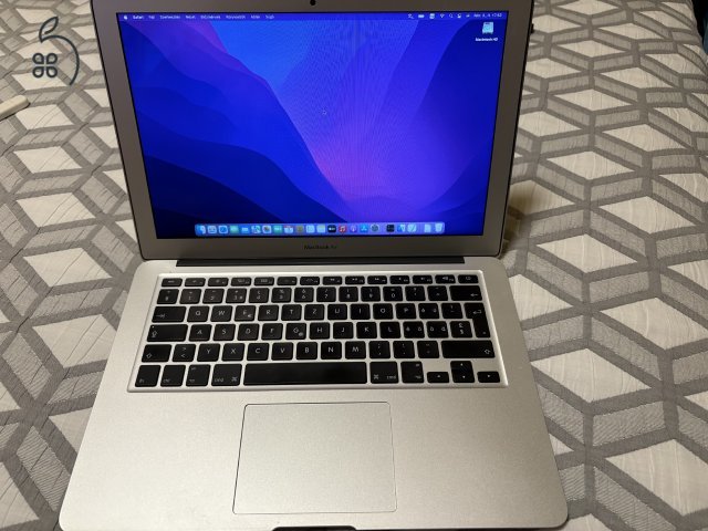 Macbook Air 2017, nagyon szép, új akksival!