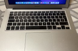 Macbook Air 2017, nagyon szép, új akksival!