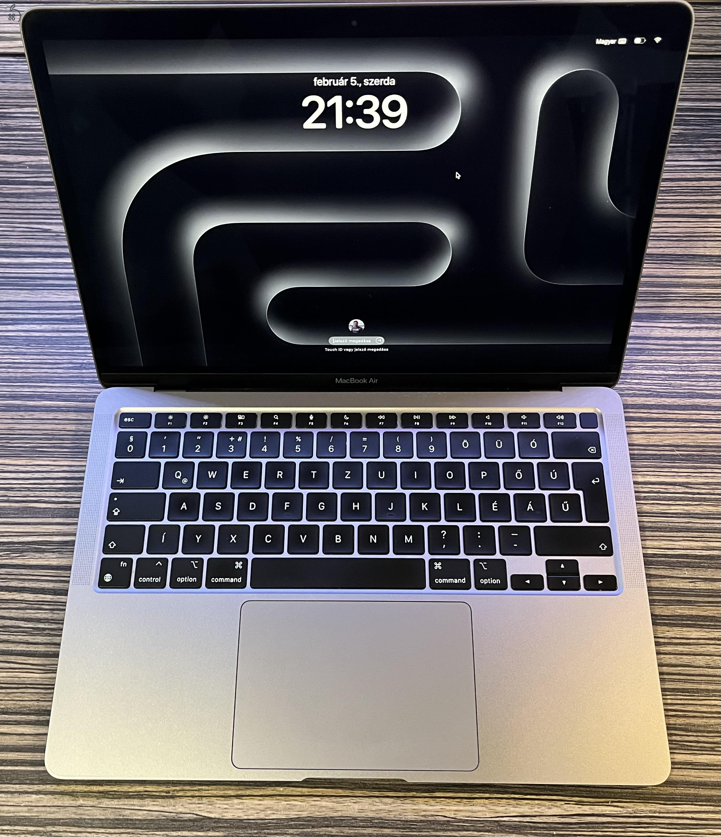 Macbook Air M1, 256GB HDD,93% akku újszerű, magánszemély 