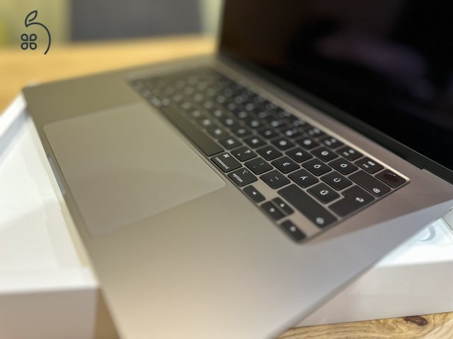 4 hónapos Magyar MacBook Air M3 15