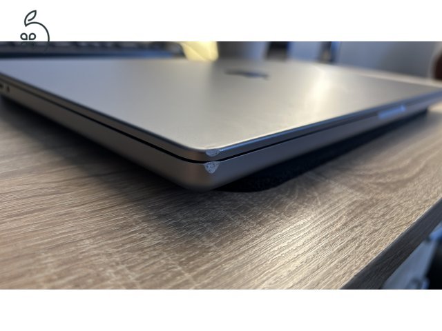 Eladó MacBook Pro 16” (2021, M1 Pro, 16GB RAM, 512GB SSD, Liquid Retina XDR kijelzővel)