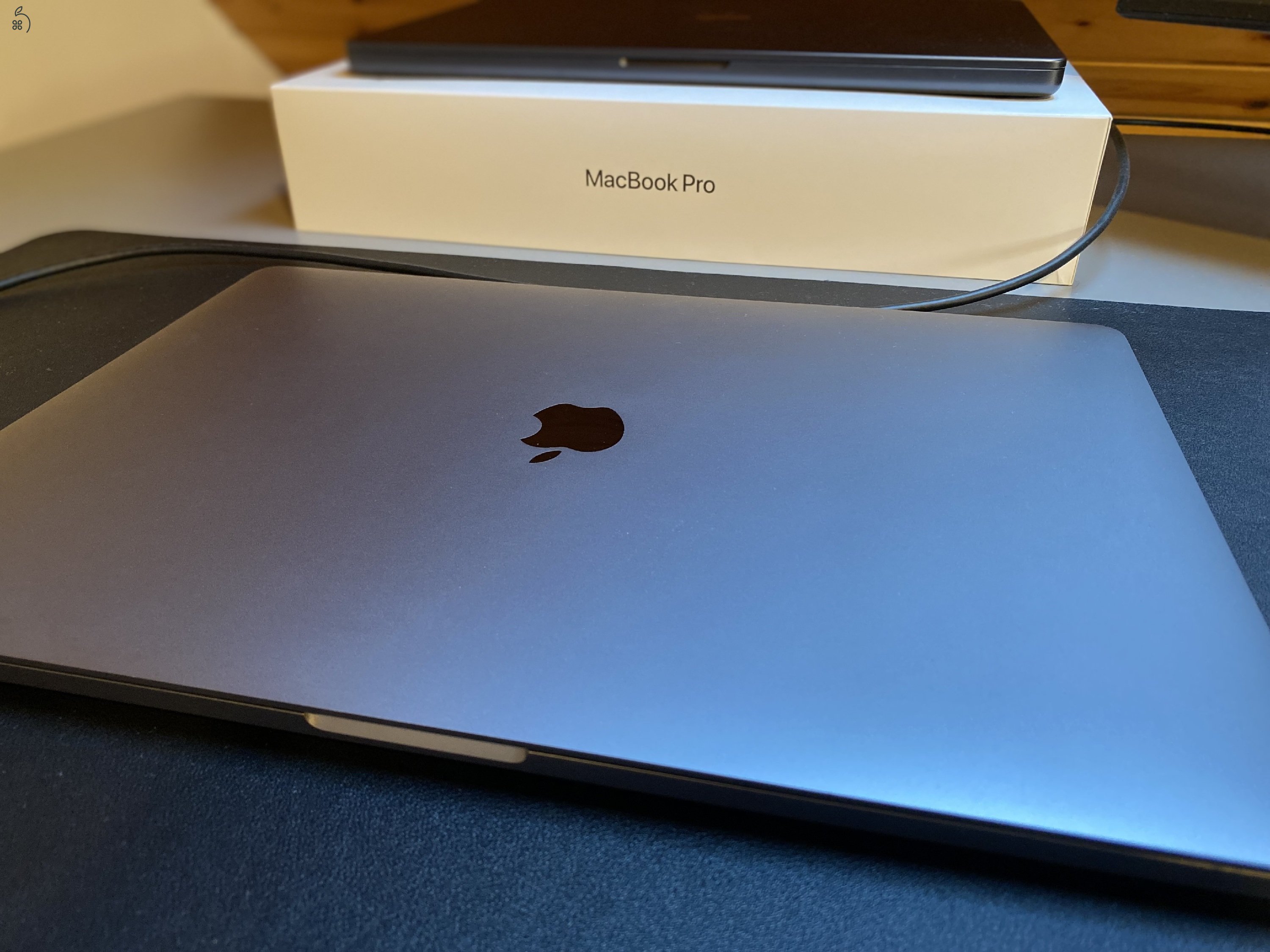 MacBook Pro 16