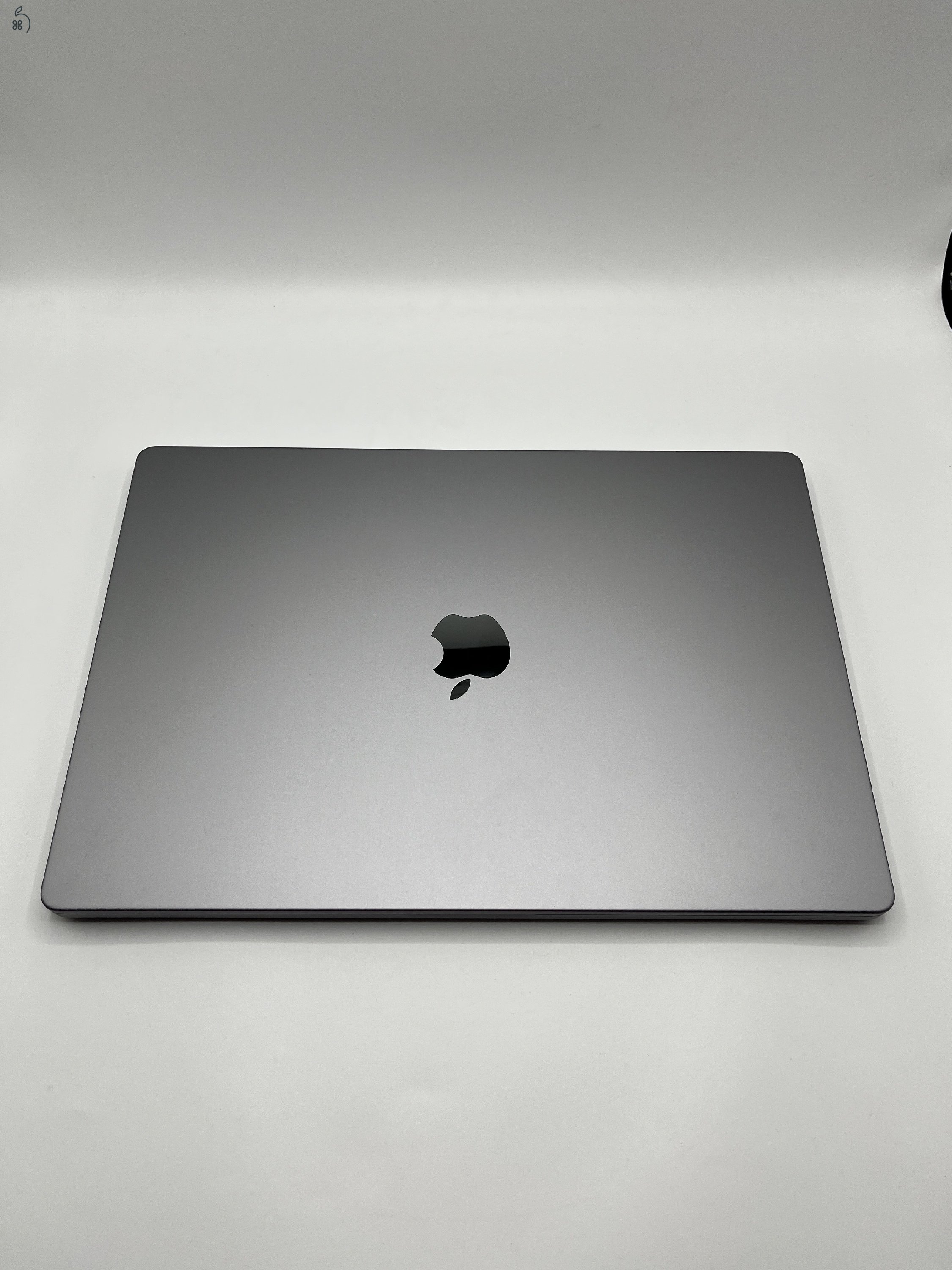 ÚJ MacBook Pro 16 col 2021, M1 Max 64GB RAM, 1TB GB SSD, Space Gray 27% Áfás Ár 