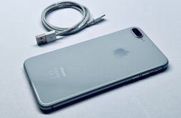 Független iPhone 8 Plus Silver 256GB 100%