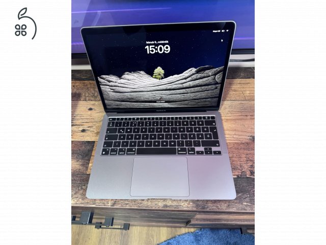 Apple MacBook 2020 M1 laptop eladó