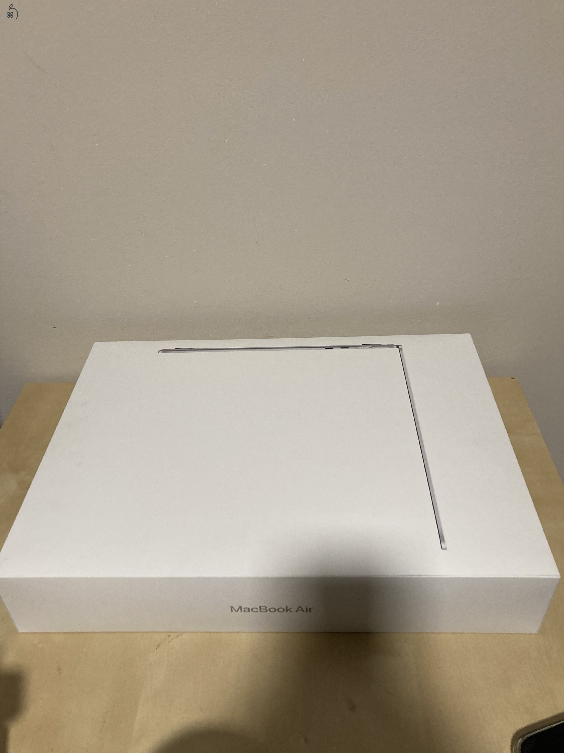 ÚJ, bontatlan MacBook AIR 15’ M3 CHIP! 16GB ram! 512GB SSD! 1 év Apple garancia!