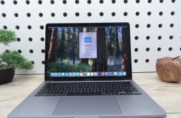 Apple Macbook Pro 13 M1 Touchbar - 2020 - Használt, megkímélt