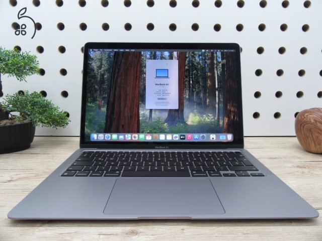 Apple Macbook Air 13 - 2020 - Használt, megkímélt