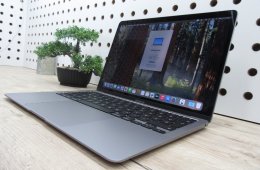 Apple Macbook Air 13 - 2020 - Használt, megkímélt