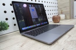  Apple Macbook Pro 13 M1 Touchbar - 2020 - Használt, megkímélt 