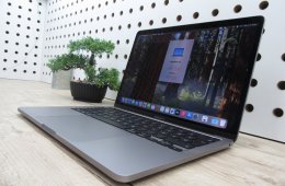  Apple Macbook Pro 13 M1 Touchbar - 2020 - Használt, megkímélt 