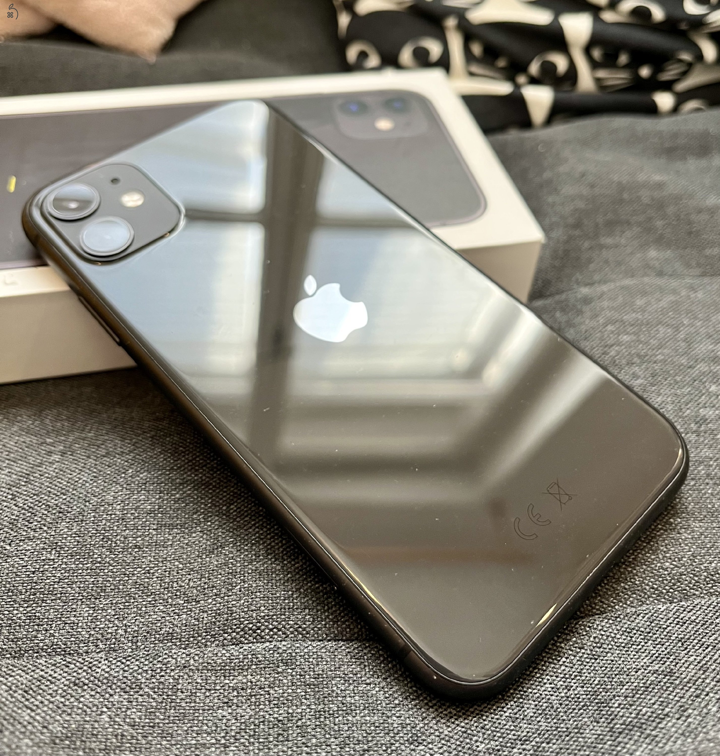 Eladó iPhone 11 64GB Dobozában.