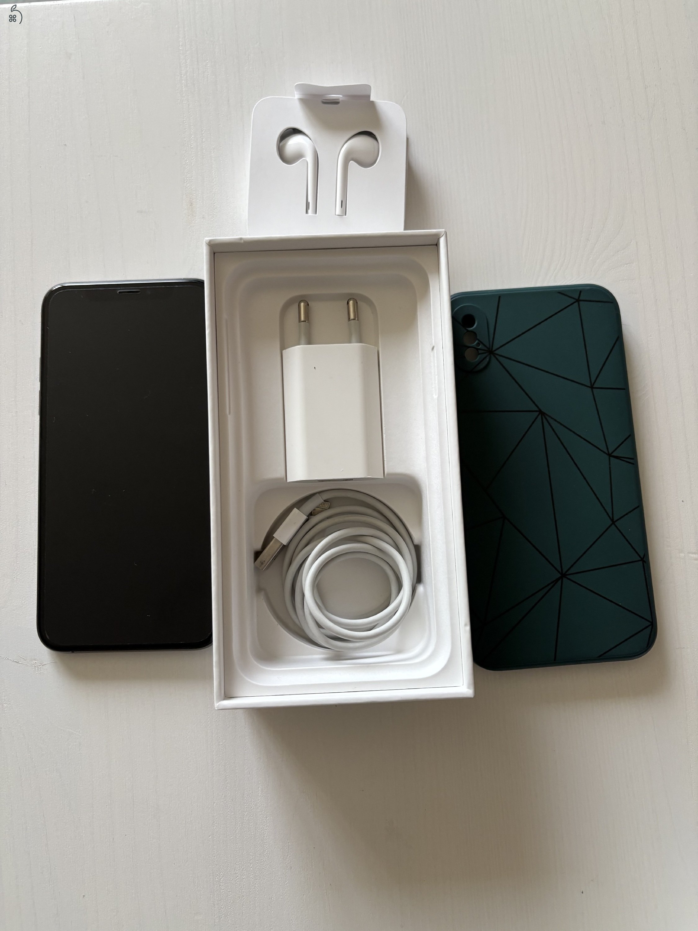 Eladó Iphone XS, Space Gray, 64 GB