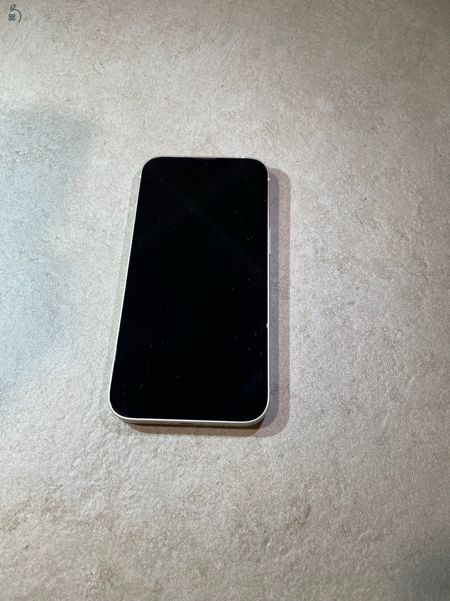 Eladó kiváló állapotú Iphone 13 128 gb