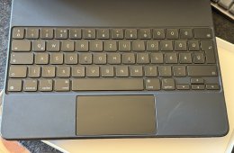 Használt Apple iPad Magic Keyboard 12.9” - magyar kiosztású billentyűzet