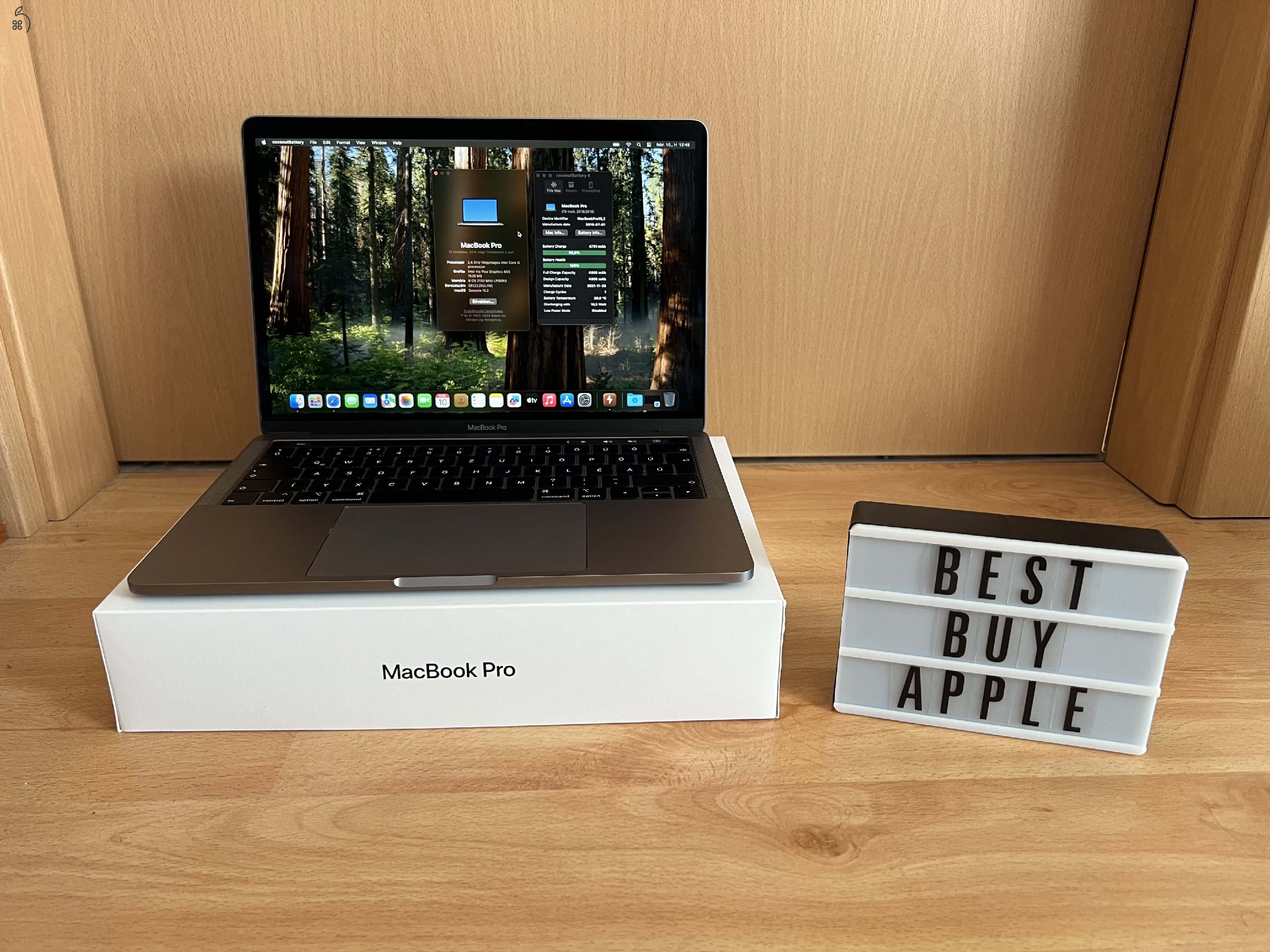 2019 MacBook Pro 13 TB / i5 2.4 GHz / 8GB / 256GB SSD / Magyar / Space Gray / Új Aksival ! ! !