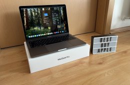 2019 MacBook Pro 13 TB / i5 2.4 GHz / 8GB / 256GB SSD / Magyar / Space Gray / Új Aksival ! ! !