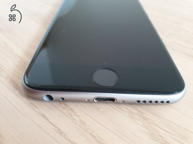 Eladó egy megkímélt iPhone 6S 32GB Space Grey mobiltelefon 