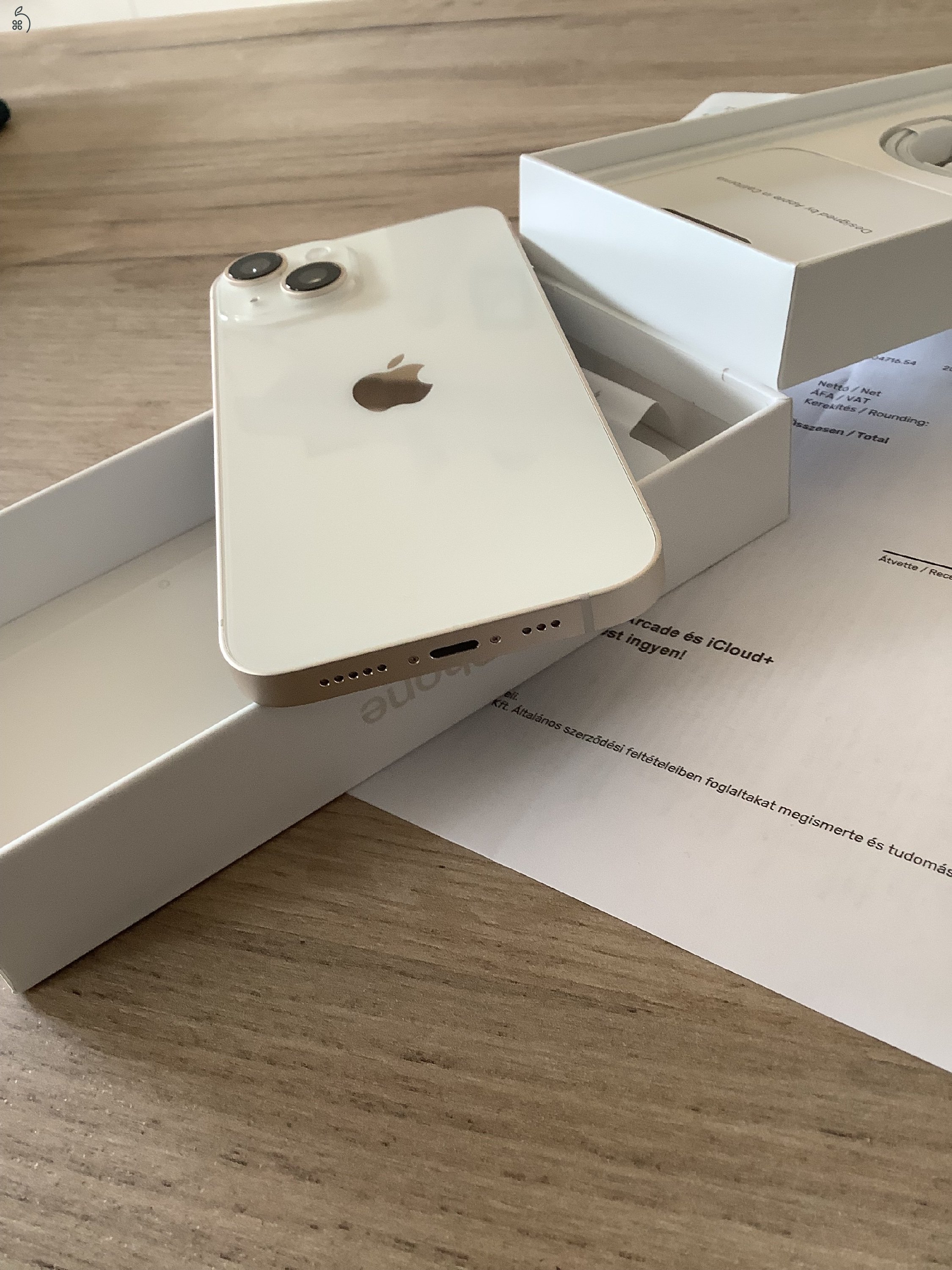 Új!Iphone 14 128 GB fehér iStyle vásárlás garancia 2028. Január 21-ig