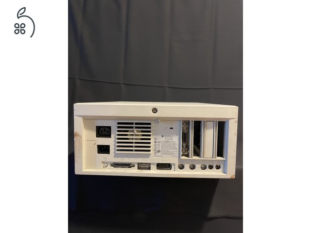 Power Macintosh7100/66av + apple multiple scan display 17