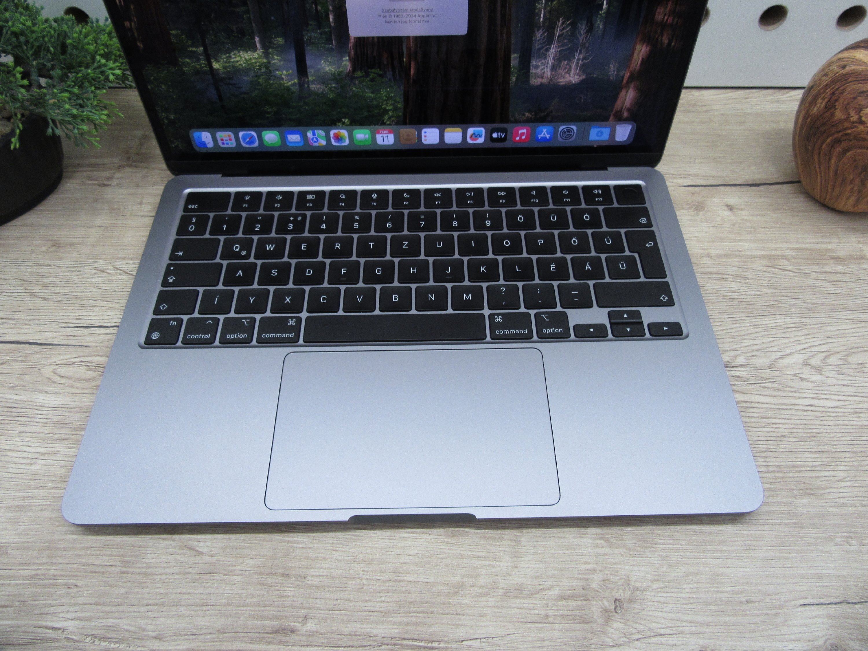 Apple Macbook Air 13 M2 - 2022 - Használt, karcmentes