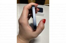 Karcmentes iPhone 13 128 GB éjfekete színben