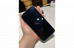 Karcmentes iPhone 13 128 GB éjfekete színben