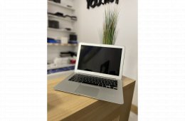 Apple MacBook Air 13″ 2015 Silver Használt