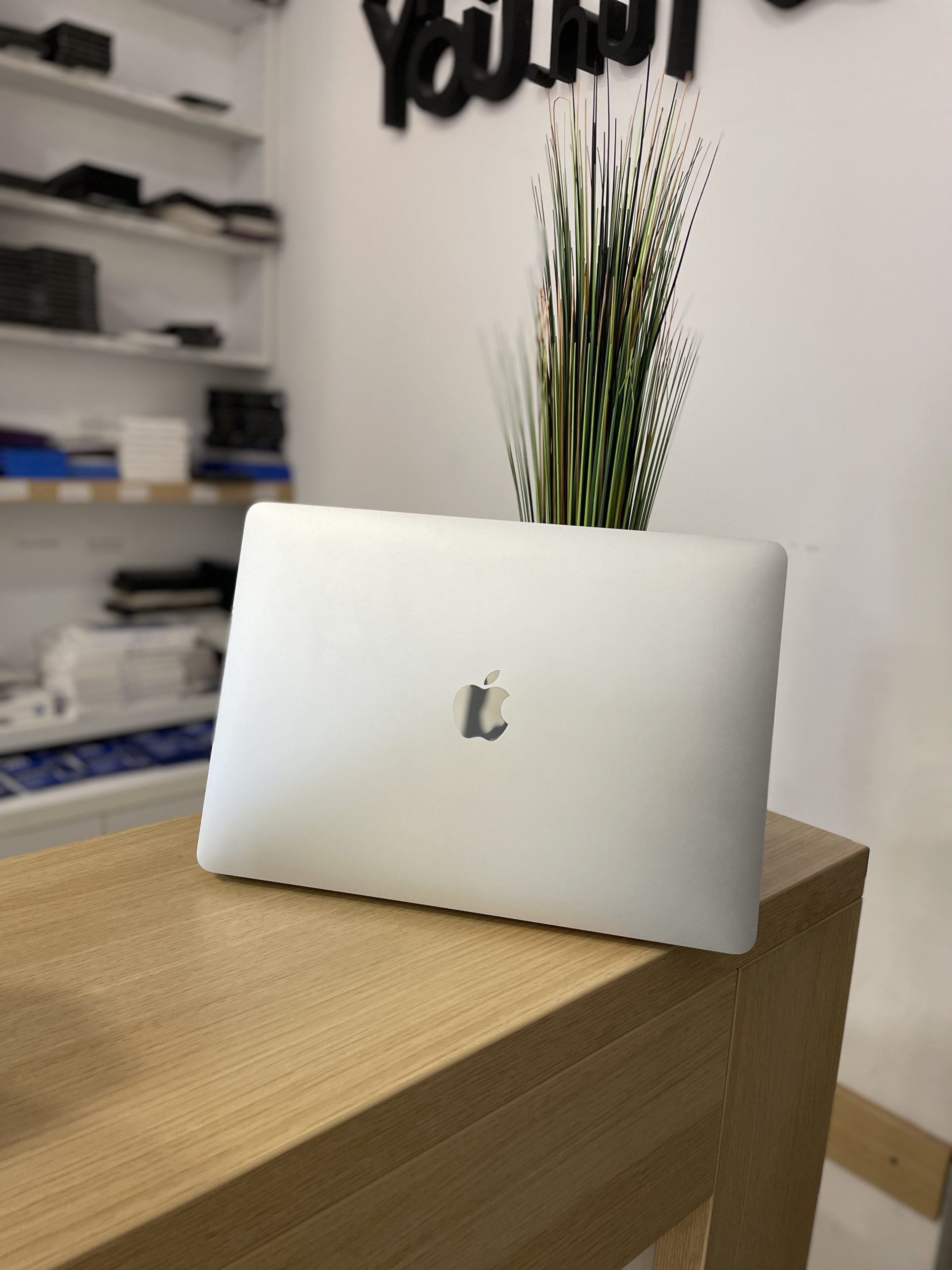 Apple MacBook Air 13″ 2020 M1 chip Silver Használt!