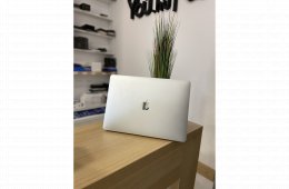 Apple MacBook Air 13″ 2020 M1 chip Silver Használt!