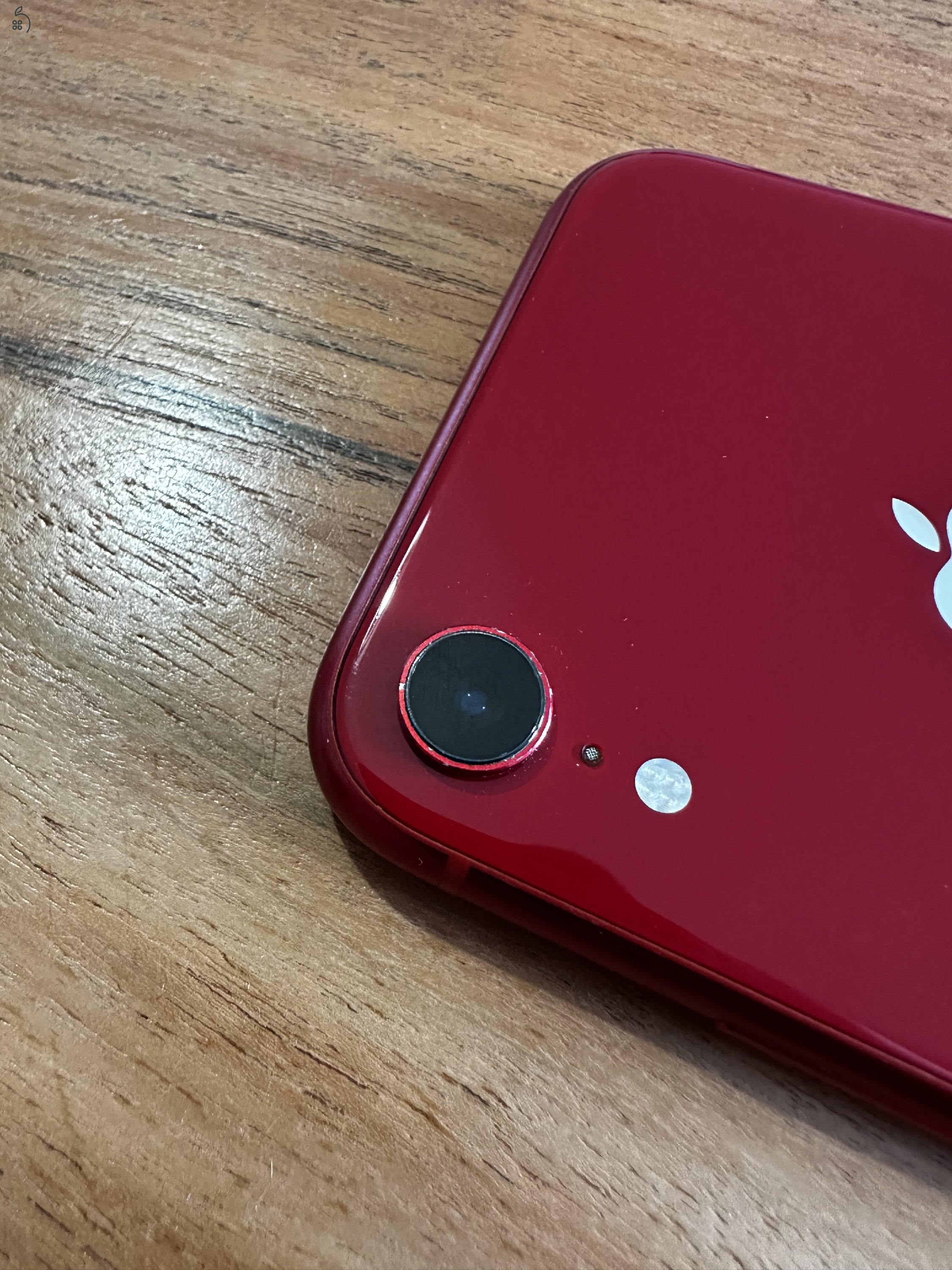 Eladó iPhone XR 64Gb (Product RED) - Megkímélt állapotban!