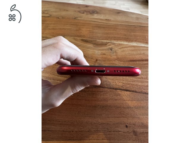 Eladó iPhone XR 64Gb (Product RED) - Megkímélt állapotban!