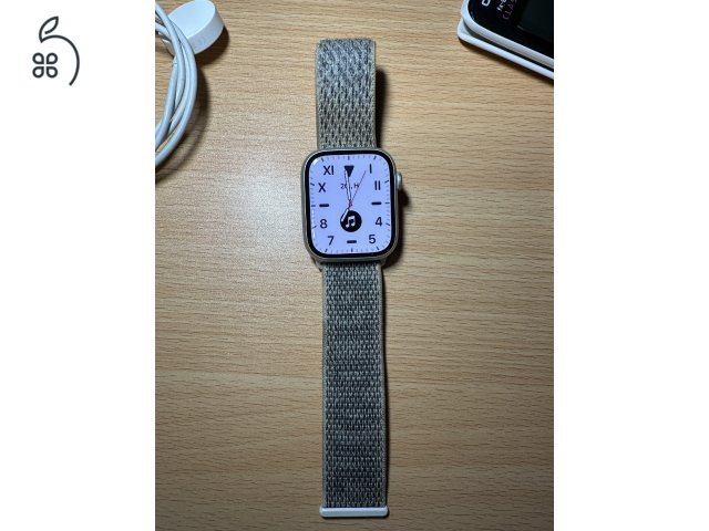 Apple Watch S8 újszerű állapotban