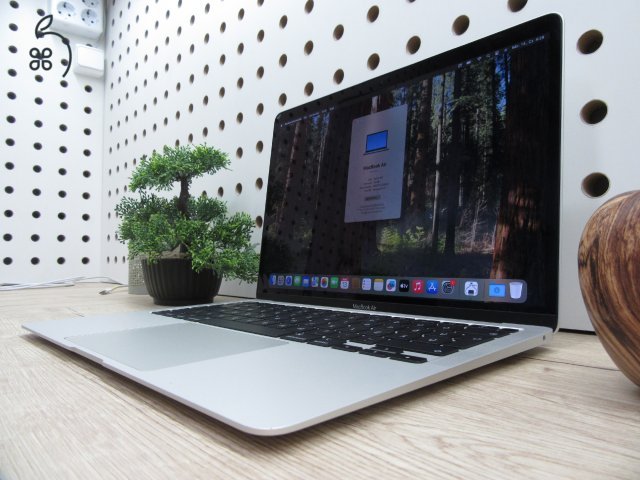 Apple Macbook Air 13 M1 - 2020 - Használt