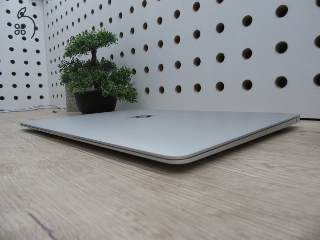 Apple Macbook Air 13 M1 - 2020 - Használt