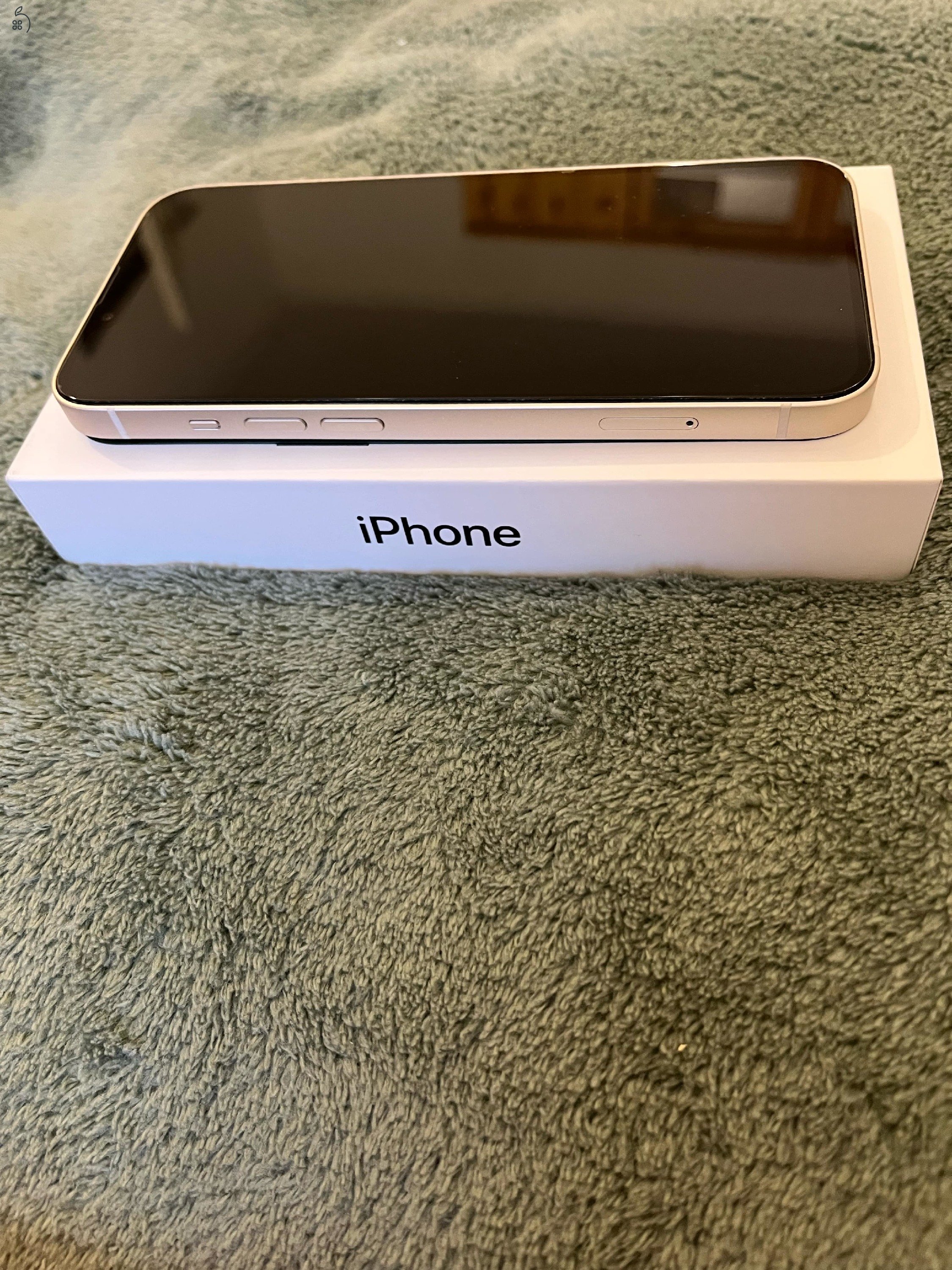 iPhone 13 - 138Gb, Fehér, Ajándék tokkal