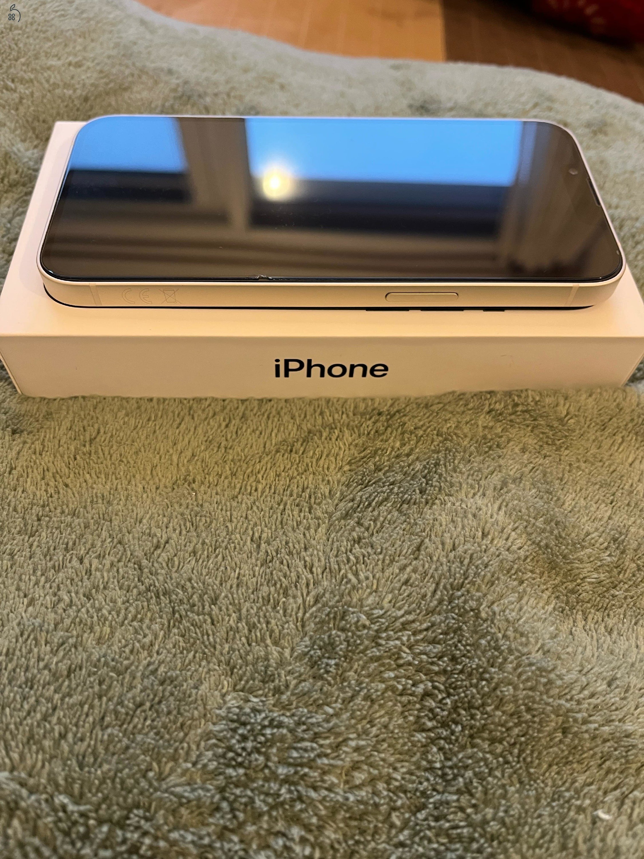 iPhone 13 - 138Gb, Fehér, Ajándék tokkal