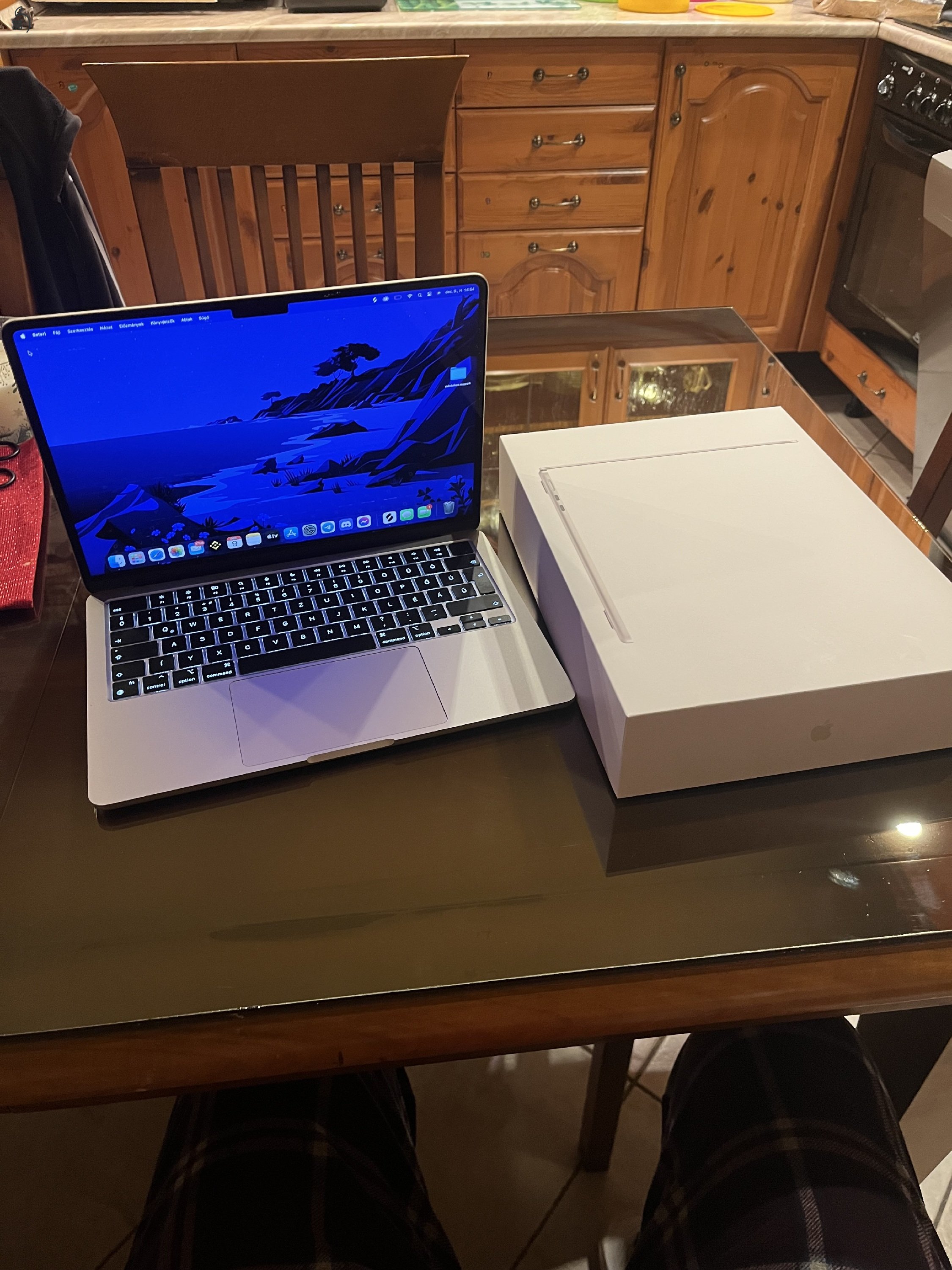 MacBook air M2 8GB Ram 512gb SSD