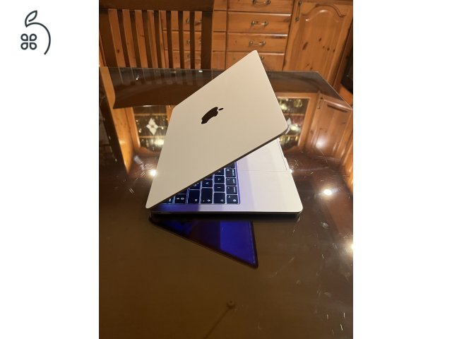 MacBook air M2 8GB Ram 512gb SSD