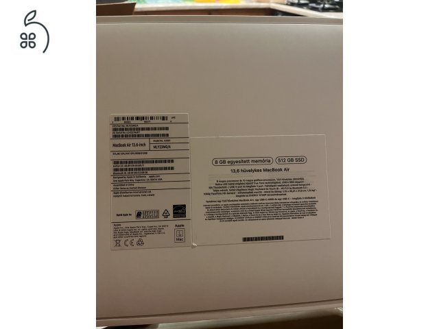 MacBook air M2 8GB Ram 512gb SSD