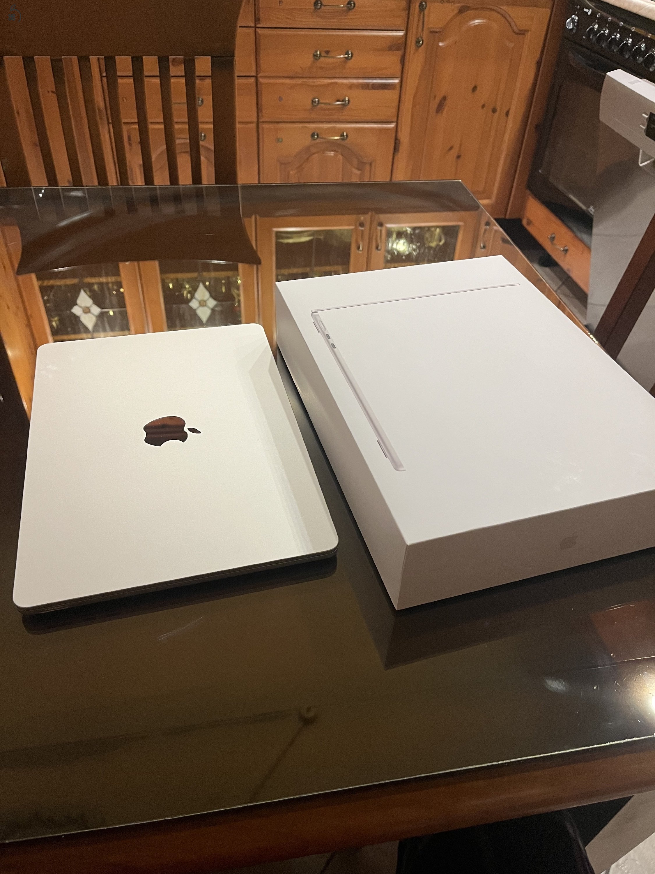 MacBook air M2 8GB Ram 512gb SSD